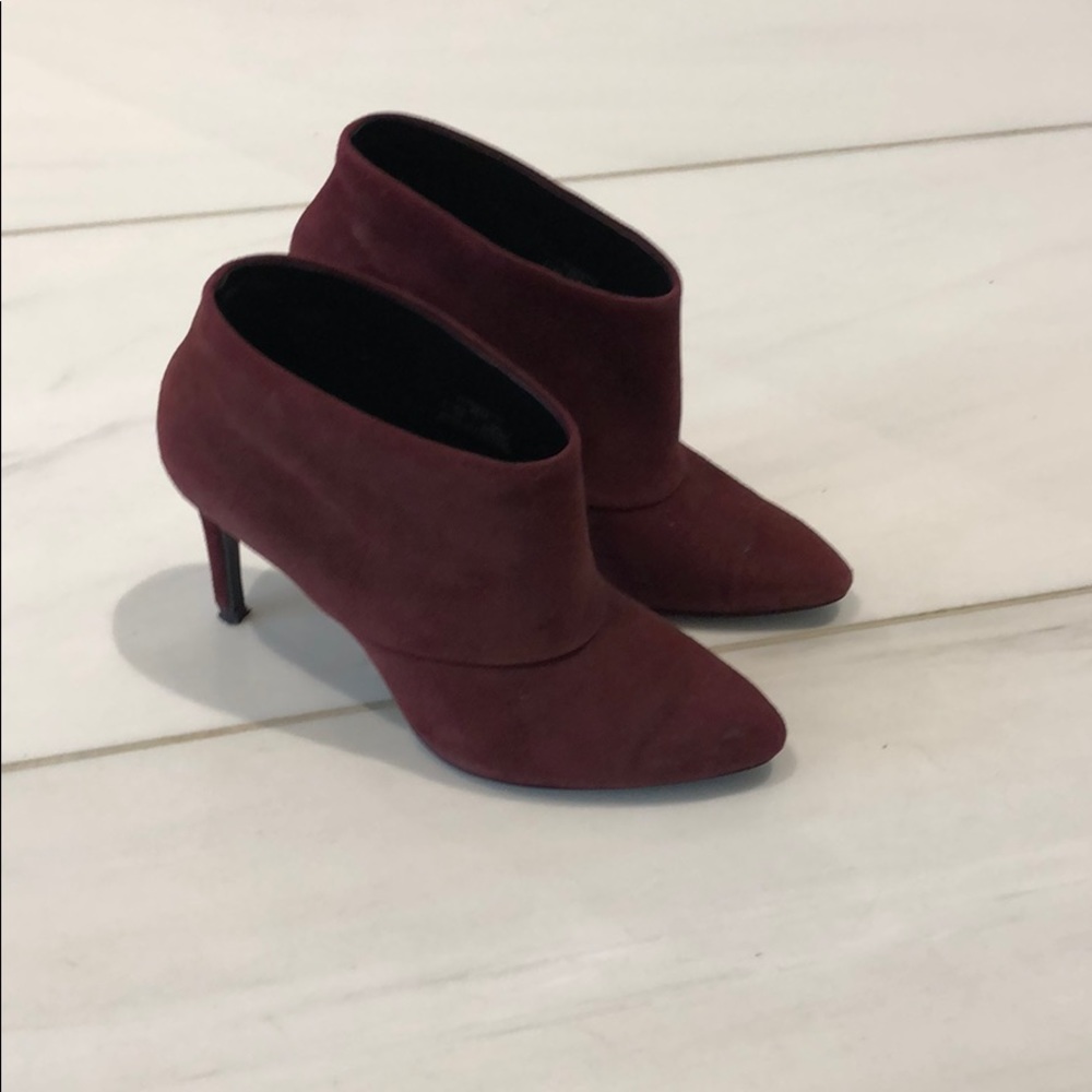 Zara maroon suede heeled booties